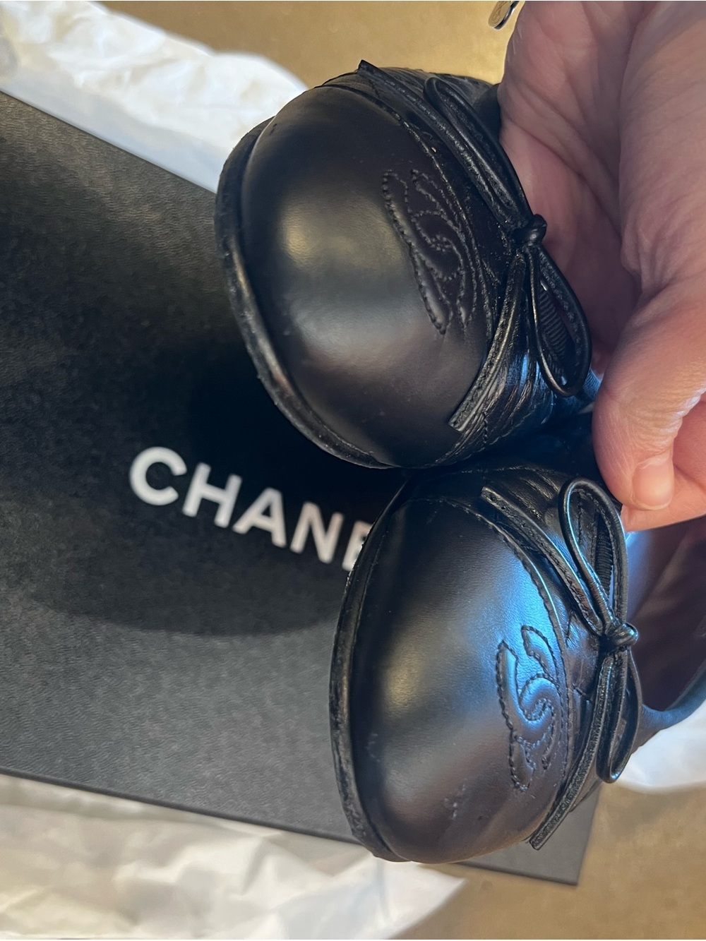 CHANEL BALLET FLATS Aged Calfskin 
Black - Picture 3 of 9